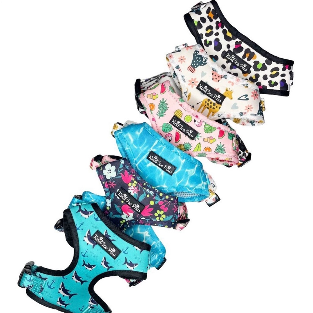 NEW No-Pull Dog Harness – Adjustable, Reflective – Size S – dog under 25lbs